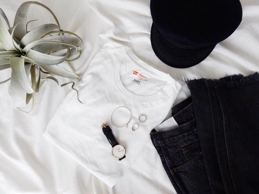 yuuuu164のインスタグラム：「Monday ➡︎ . . 1週間のはじまり. . 気合い入れて がんばりますか . . #gm #月曜日」
