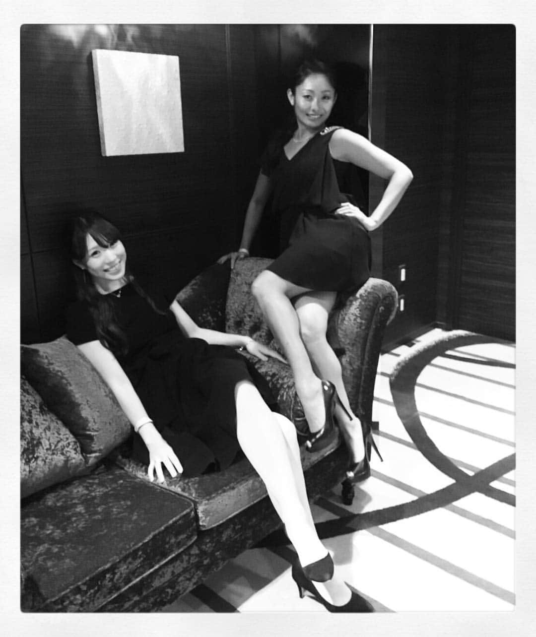 安藤美姫さんのインスタグラム写真 - (安藤美姫Instagram)「Having fun and try to be like a VOGUE😂✨❤️❤️❤️ VOGUE 意識😂✨❤️❤️❤️ #vogue #fun #friend #bff」9月5日 8時30分 - miki_m_ando0403