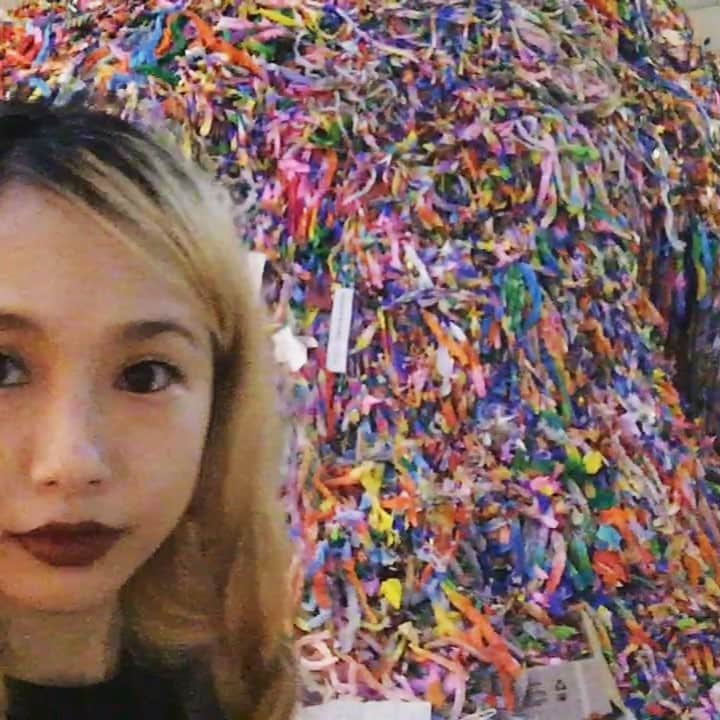 エリイ のインスタグラム：「#busanbiennale #busanbiennale2016 #chimpom」
