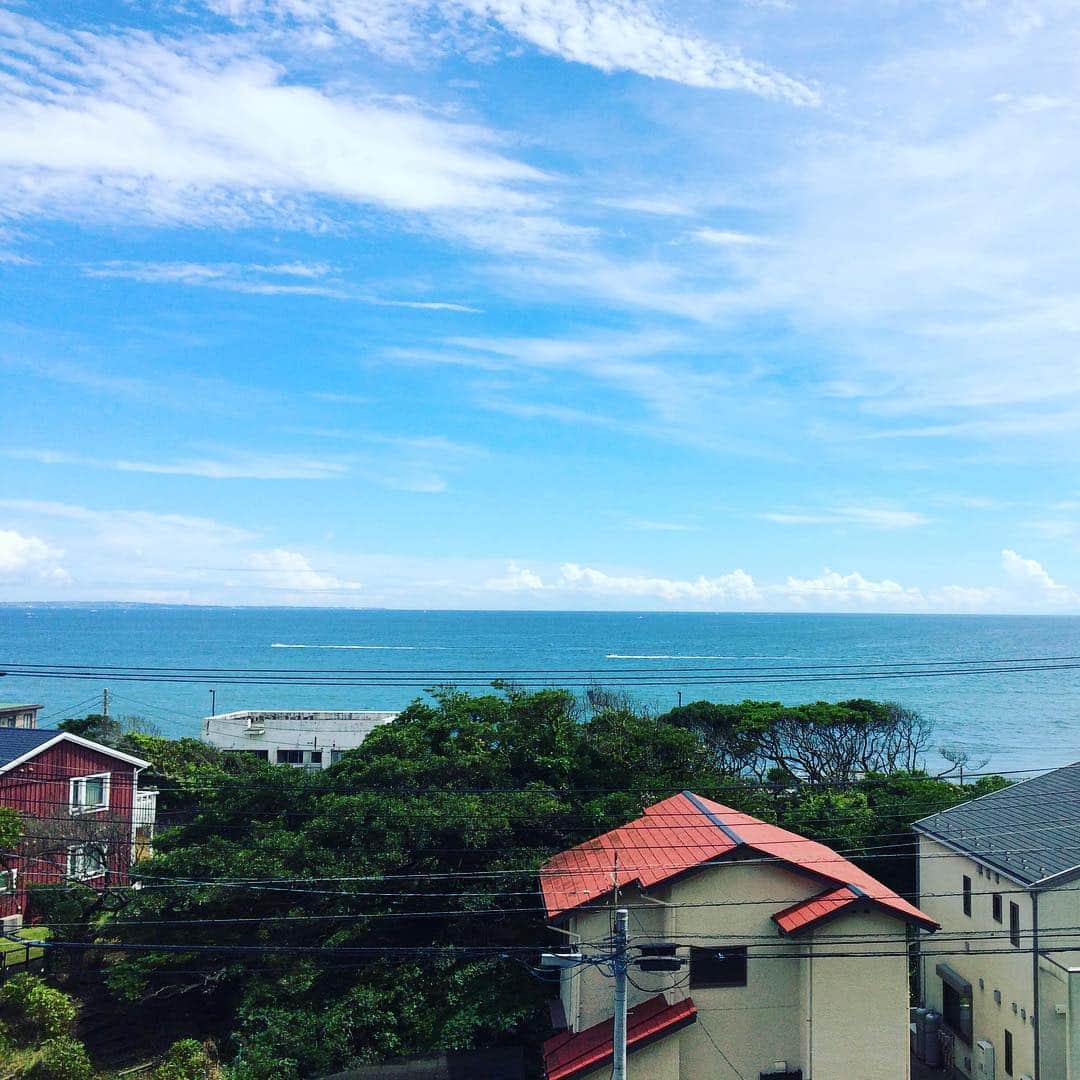 櫻井美咲さんのインスタグラム写真 - (櫻井美咲Instagram)「_ ここからの眺めが好き☺︎ #SHONAN #SeaSons #terrace」9月5日 16時46分 - beautiful_bloom_