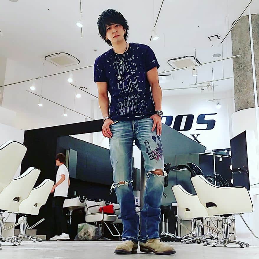 松本拓馬さんのインスタグラム写真 - (松本拓馬Instagram)「Fashion t-shirt：ARMANI JEANS pants：HYSTERIC GLAMOUR shoes：RED WING」8月13日 0時59分 - takuma_matsumoto_