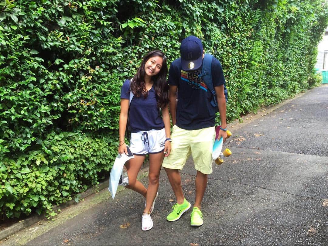 のインスタグラム：「⓪⑧/①③ I have the best BiG BrOTher on Earth👱🏽🌎💯 #兄と#いってきますの1枚#kiwaofficial」