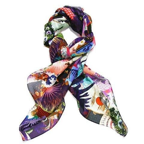 バッソ＆ブルックのインスタグラム：「SUMMER SCARVES 🌞  #digitalfashion #digitalprint #bassoandbrooke #womenswear #instastyle #instafashion #style #scarf #scarves #foulard #silk #silkscarf #luxury #colour #design #designer #limitededition #bargain #sale #shopnow #buynow  http://bassoandbrooke.com/sale/scarves.html」