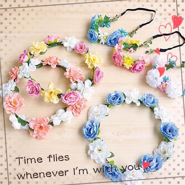 ダイソーさんのインスタグラム写真 ダイソーinstagram 夏の海 フェスで花冠が大活躍 かわいい 花冠 ピンク コーラ ブルー フラワー カチューム 4種とも0円 税抜 ダイソー Daiso Daisojapan 花