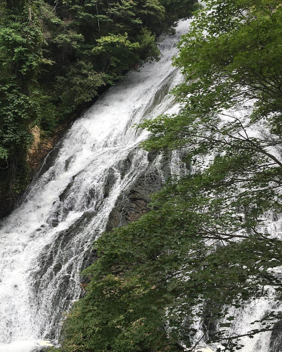 倉持りん（望月さくら）のインスタグラム：「日光旅行♪ #湯滝 #温泉旅行」