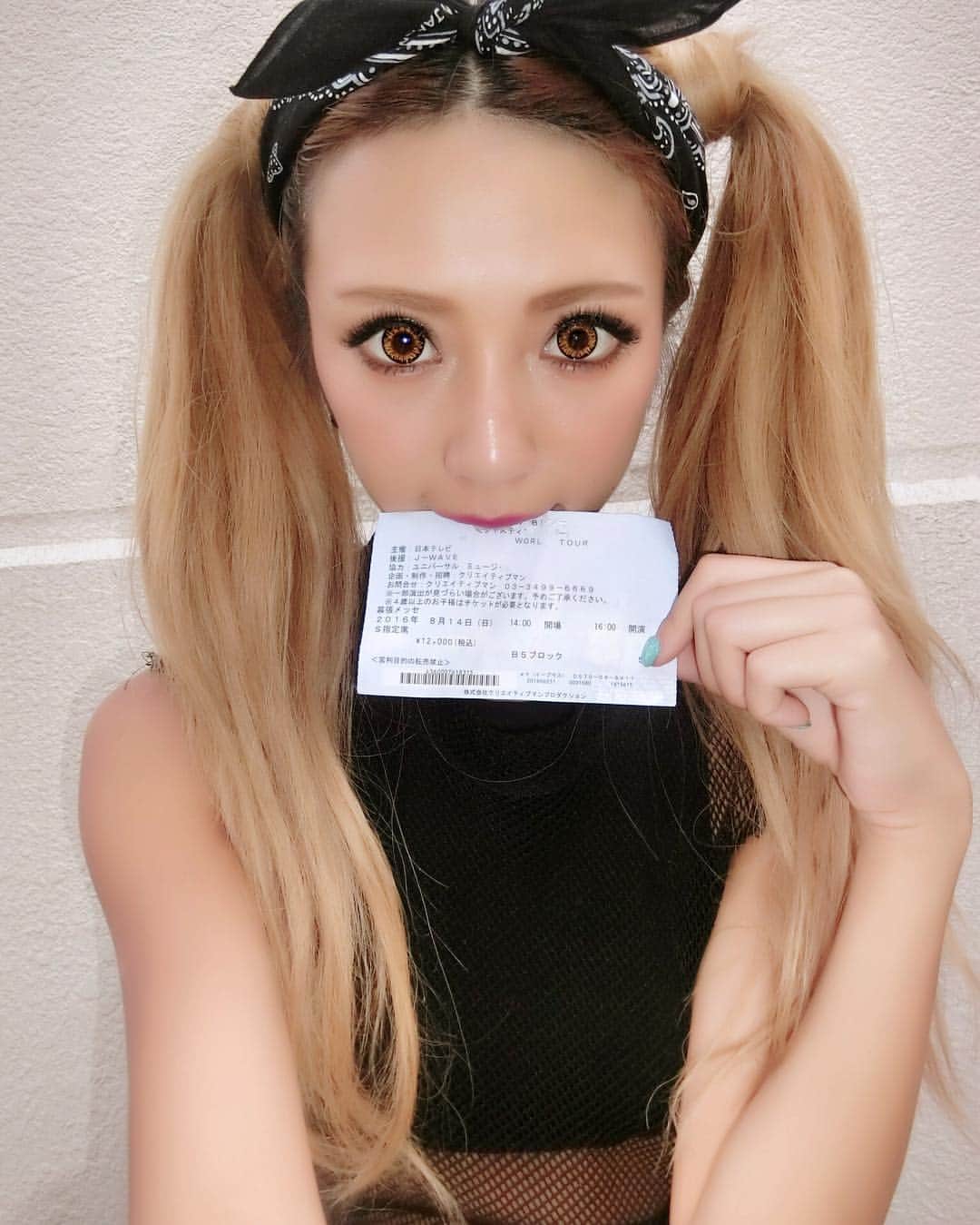 MARIEさんのインスタグラム写真 - (MARIEInstagram)「みんなお盆休み楽しんでますか😎？ 明日までお休みの人が多いのかな🤔💭 まりえは明日からまたいつも日に戻るから、休みボケ直さねばやん😂⚠️ それではおやすみなさい💤💕 #justinbieber #live #japan #ジャスティンビーバー #幕張メッセ」8月14日 23時11分 - marie_mimura