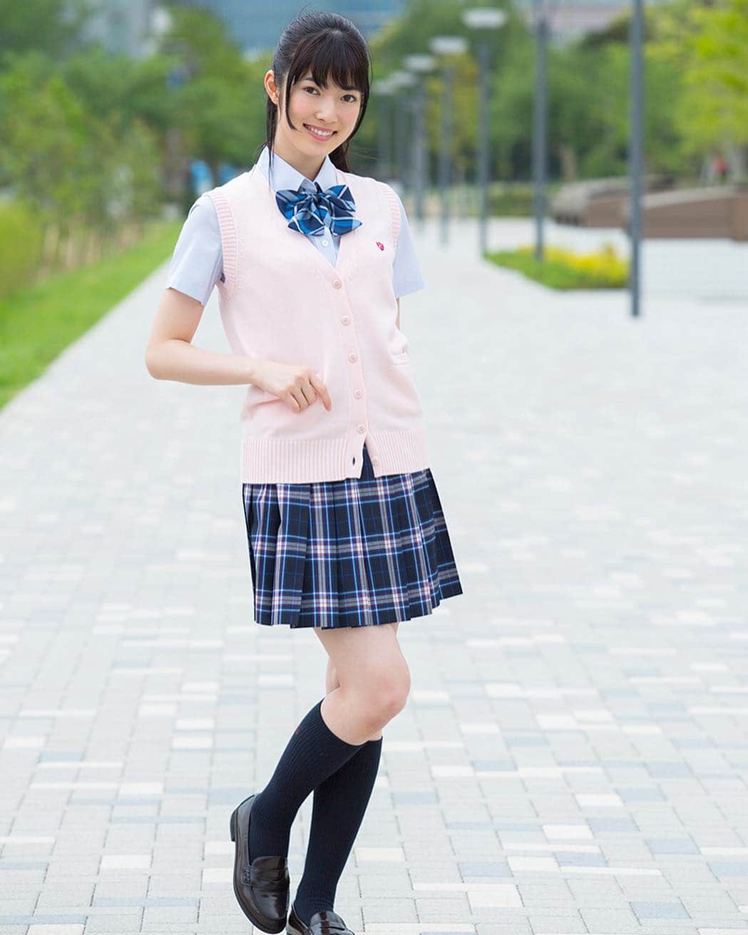 制服専門店conomiさんのインスタグラム写真 制服専門店conomiinstagram ピンク ブルーを合わせた明るいコーディネート パステルカラー同士なので 反対色でも上手くまとまります ベスト5 0円 税 サマースカート 9 800円 税 リボン1 800円 税 Ootd