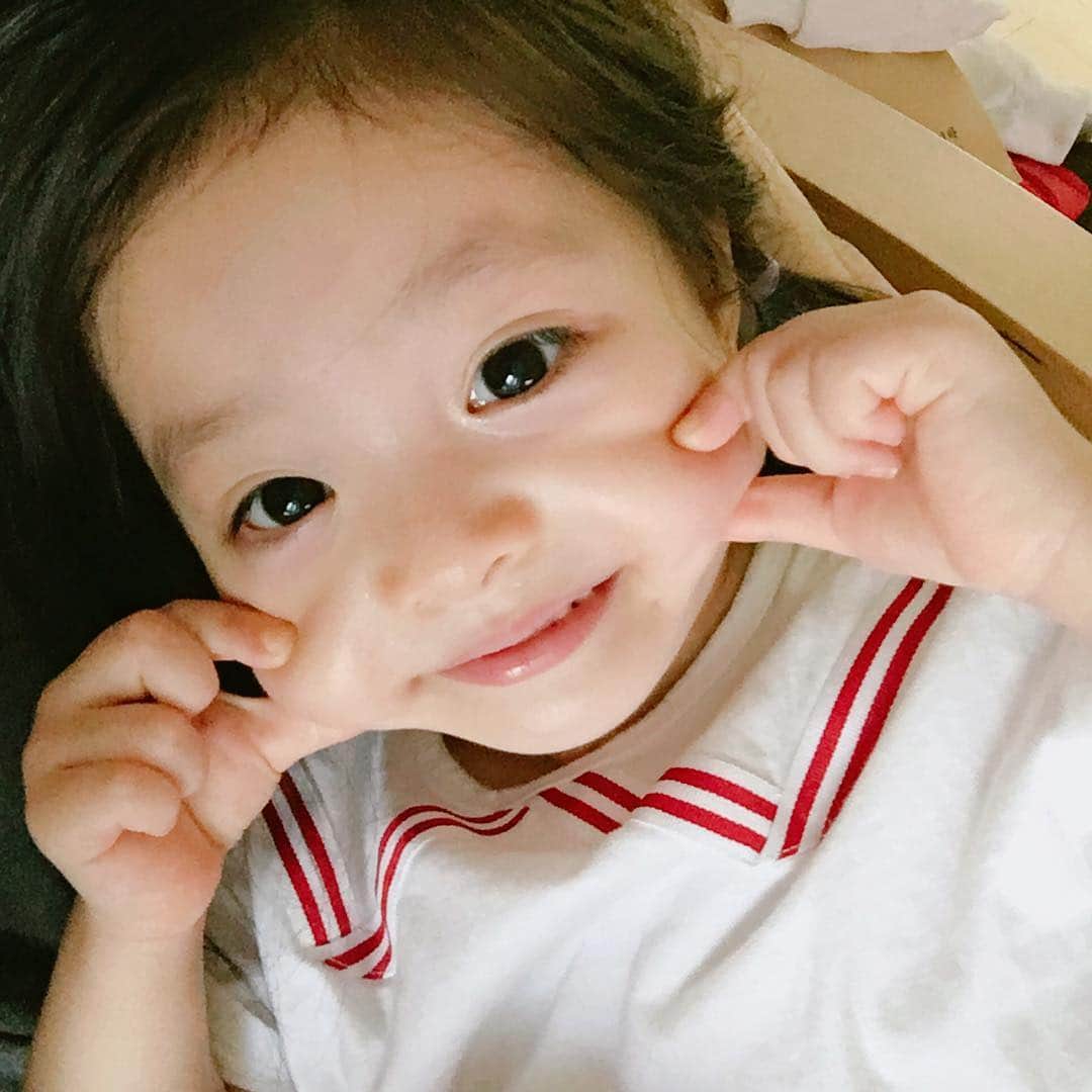 ジェウンさんのインスタグラム写真 - (ジェウンInstagram)「😝 笑うと負けよ あっぷっぷー . . #잰 #재은#애기같은#여섯살#웃긴얼굴#장꾸 #だるまさん#にらめっこしましょう」8月14日 18時42分 - jaen_mom