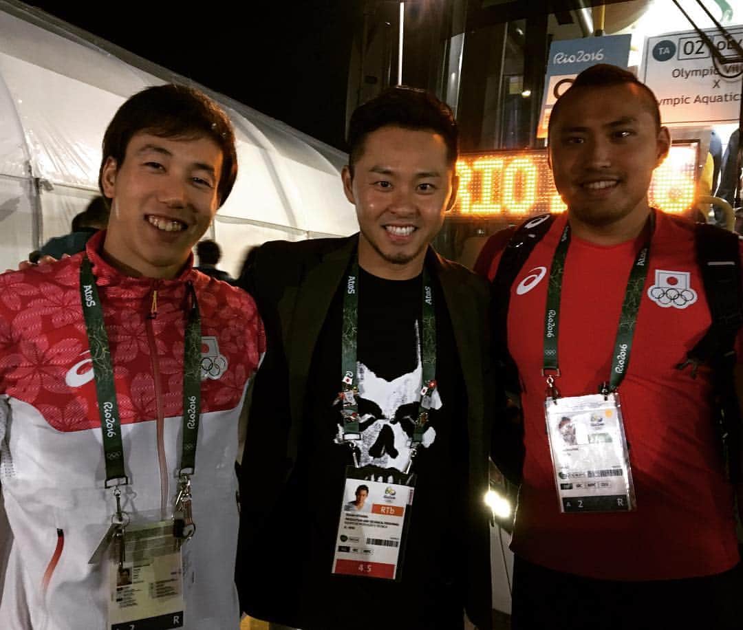 藤森太将のインスタグラム：「猿とチンパンジーです🐵🙈 応援本当にありがとうございました👑 また頑張ります‼️ #rio2016🇧🇷 #olympic  #大先輩 #憧れの選手 #一緒に遠征に行ってみたかった」