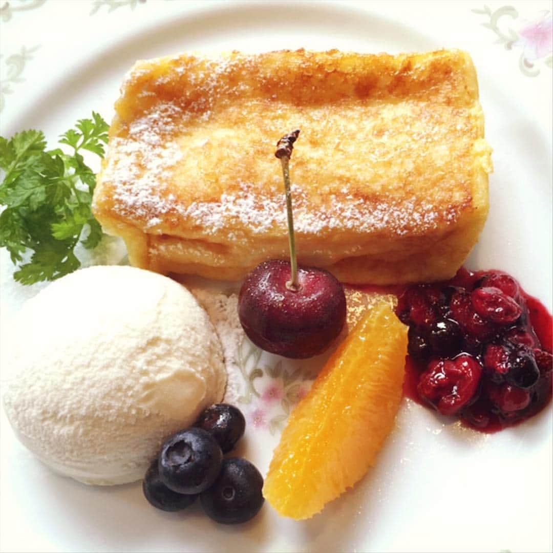 ルミネ公式のグルメインスタ