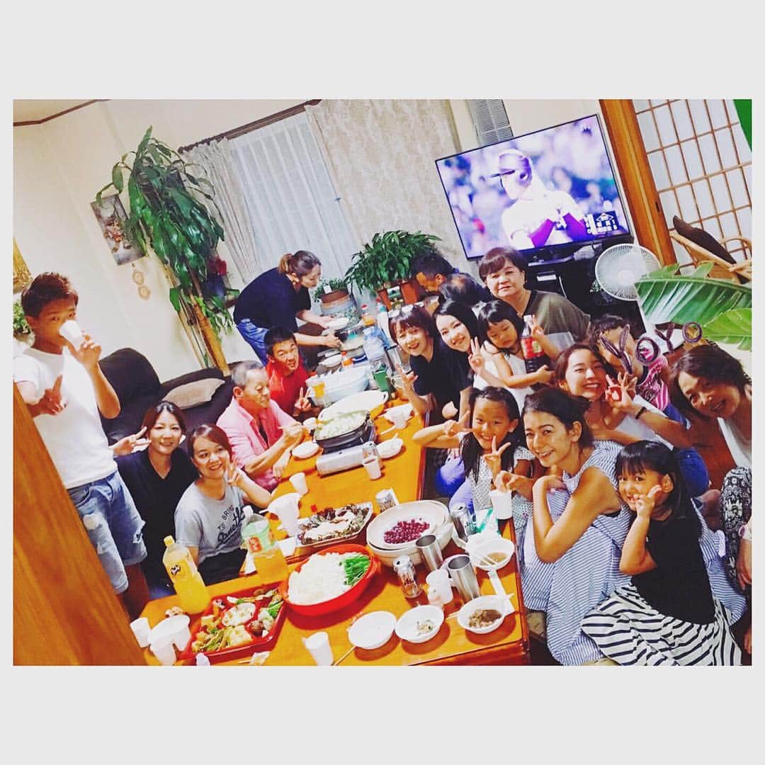 スザンヌさんのインスタグラム写真 - (スザンヌInstagram)「いやいや 大家族すぎ 馴染みすぎ 大好き嶋田家🏡  高校の時ほぼここにいた👀 ちびたちがおっきくなって 今は息子👦と遊んでくれてる嬉しい不思議💕💕💕 #第二の実家」8月15日 11時05分 - suzanneeee1028
