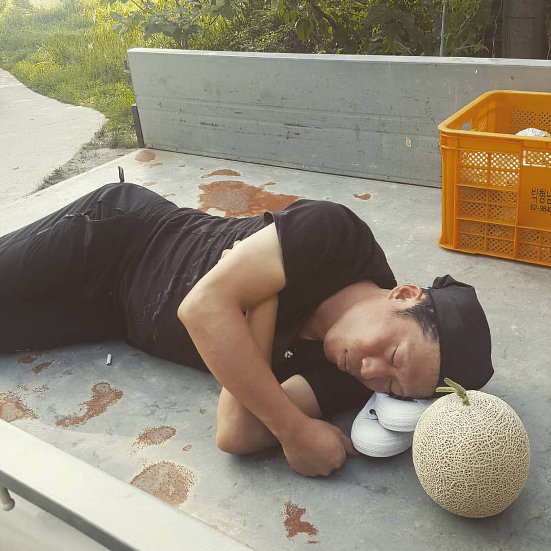 チャ・スンウォンのインスタグラム：「#유해진 #메론#배수확#인사불성#기졀#삼시세끼고창편 #차승원#손호준#남주혁」