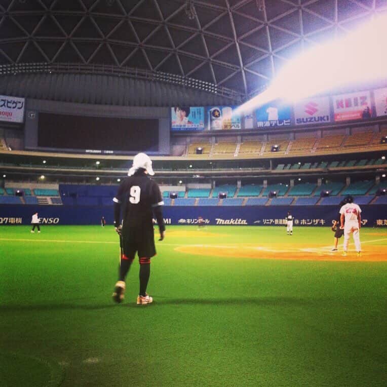 坂東亀三郎さんのインスタグラム写真 - (坂東亀三郎Instagram)「40歳で草野球を引退しよって考えていましたが、ペンペン草レベルの草野球だけど、幕内関係者と野球したいなぁー。」8月17日 12時01分 - otowayabando