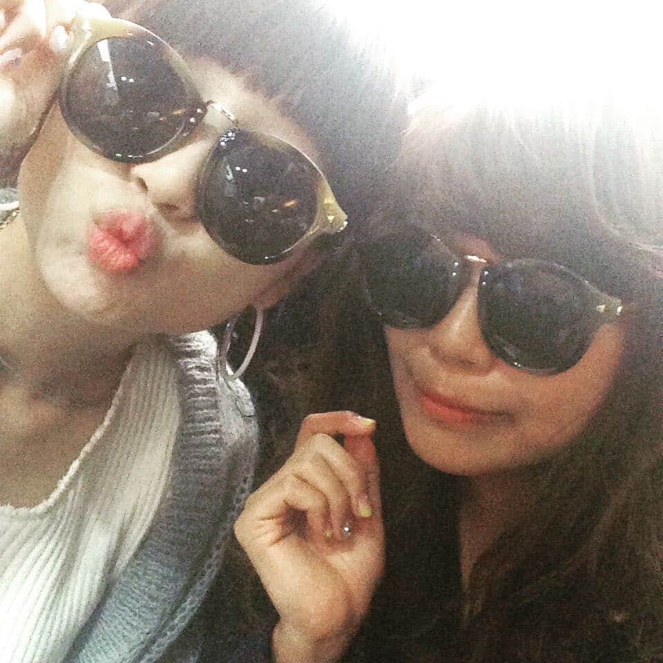 桃さんのインスタグラム写真 - (桃Instagram)「clorisaのこのサングラス、顔デカの私でも、少しは小さく見えるマジック…✨ #サングラス #sunglasses #clorisa #桃クロ」8月19日 23時11分 - momo.official