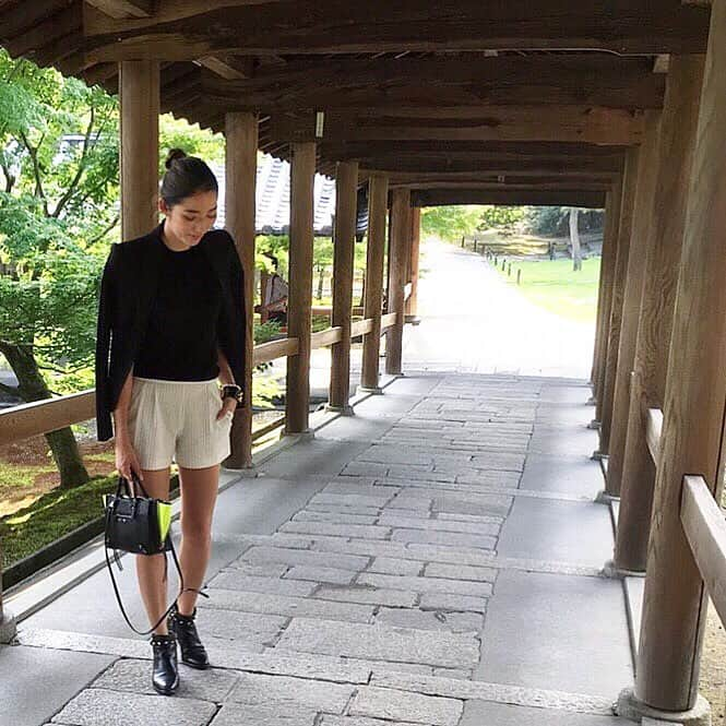 福田萌子さんのインスタグラム写真 - (福田萌子Instagram)「大好きな国宝、東福寺。 夏は新緑が、秋は紅葉の紅葉が美しいお庭の中に佇むお寺。 お寺さんは数え切れないほど見てきましたけど、その中で特に好きなところ。 ・ #kyoto #tofukuji #temple #ootd #bcbgmaxazria #bcbgmoment #worldheritage #worldheritagesite #worldheritagehunter #東福寺 #世界遺産ハンター」8月20日 8時09分 - moekofukuda