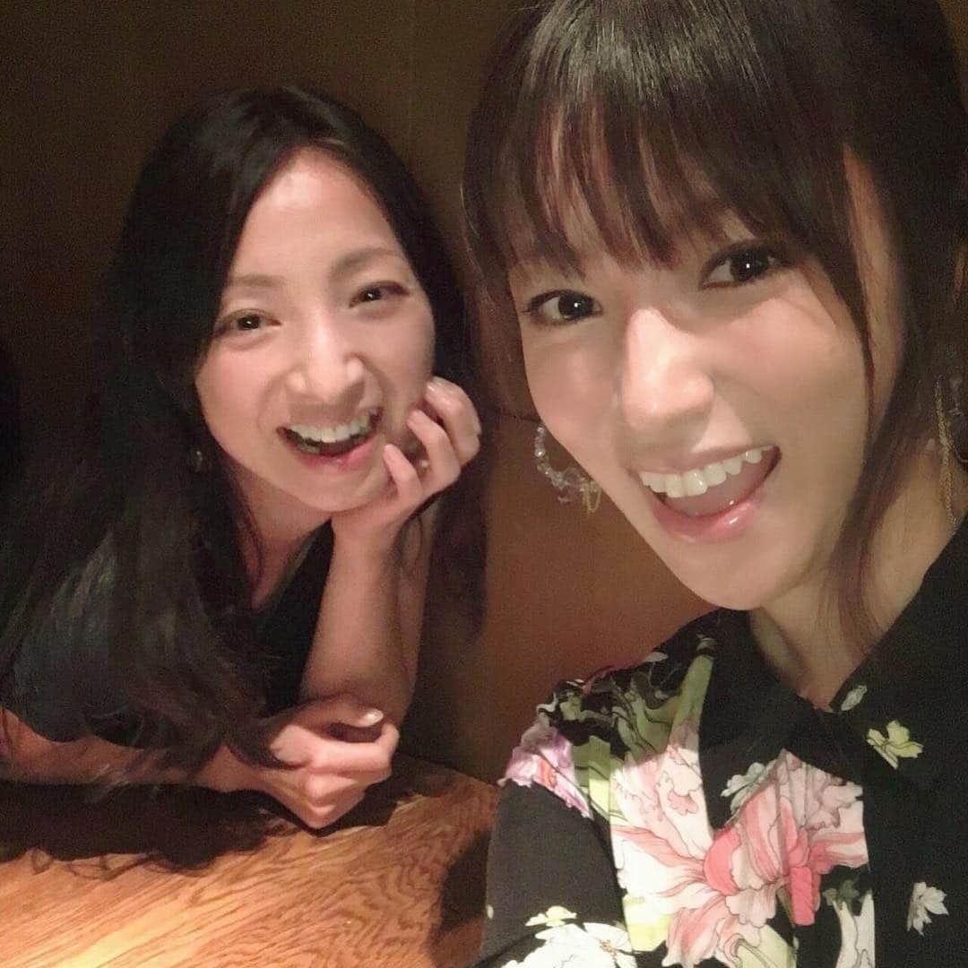 深田恭子のインスタグラム：「2人のお喋りは止まりません😆🌟 #自撮り撮りっこ #kyokofukada」