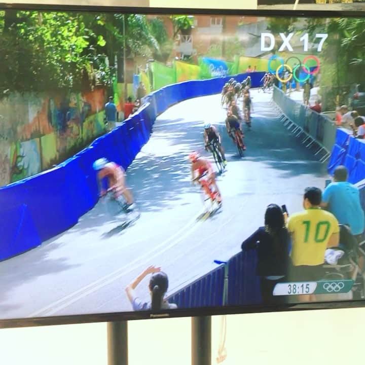 ローレン・ボイルのインスタグラム：「Go @andreahewittnz ❤️」