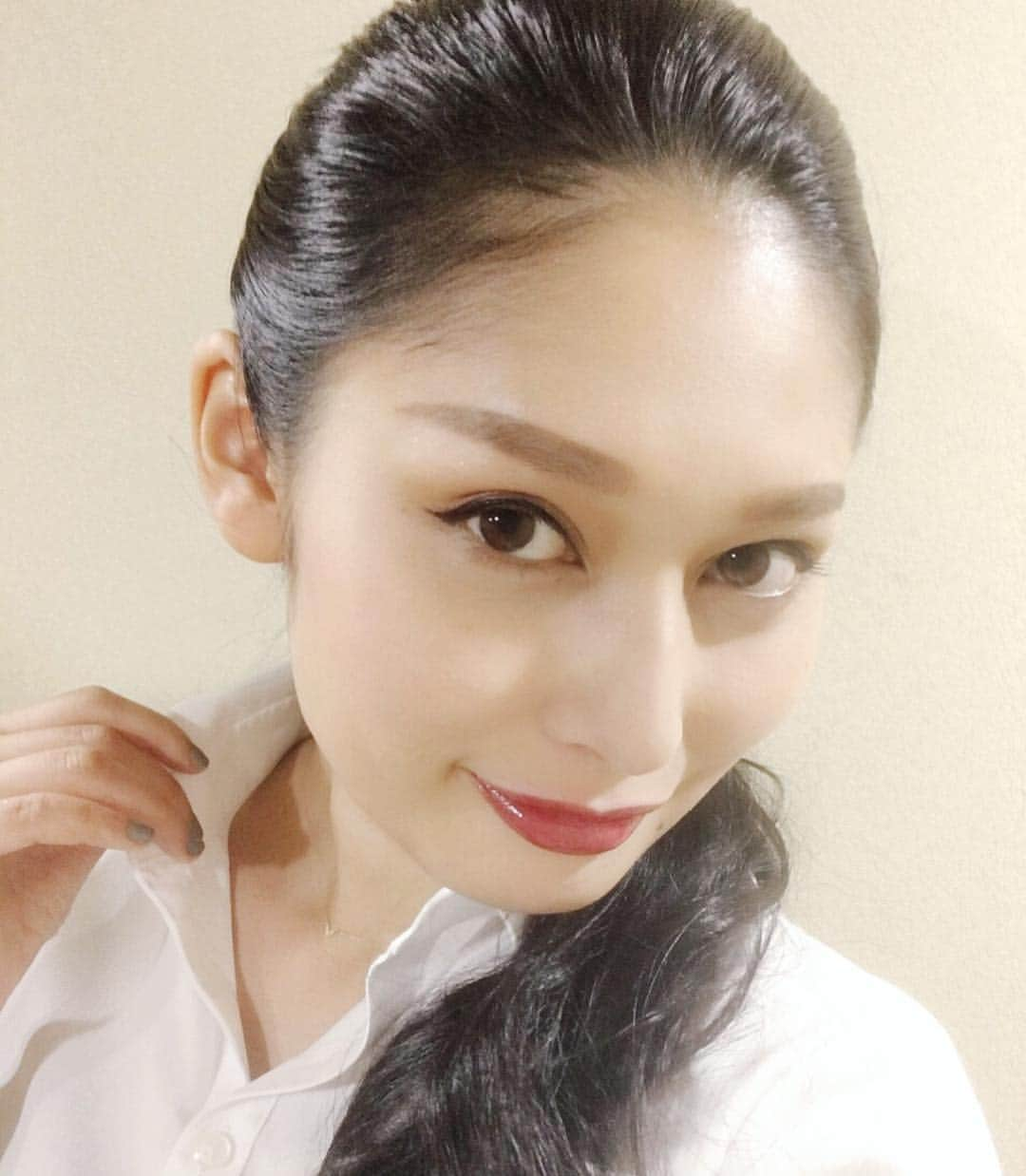 佐藤乃莉さんのインスタグラム写真 - (佐藤乃莉Instagram)「さぁーて、昨日に引き続き！  頑張りますよー！  東海テレビ毎週木曜日 「劇団ヘラクレスの掟」 よかったらみて下さいね✨  見ないとお仕置きね😏💕byおねえさん  #東海テレビ #劇団ヘラクレスの掟 #名古屋 #instagood #shooting #おねえさん」8月21日 8時59分 - nori_sato_