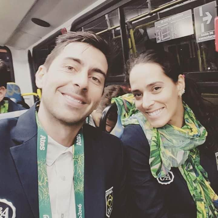 バーバラ・セイシャスのインスタグラム：「@rippelrenan e @agatha_rippel cerimônia de encerramento dos Jogos Olímpicos Rio 2016」