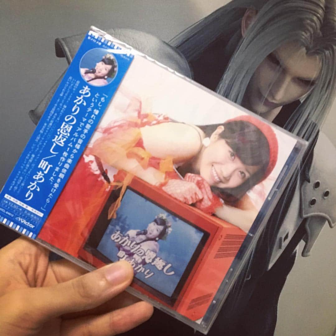 のインスタグラム：「宣伝しようと思って写真撮ったらセフィロスの方が画質よくておもしろい」