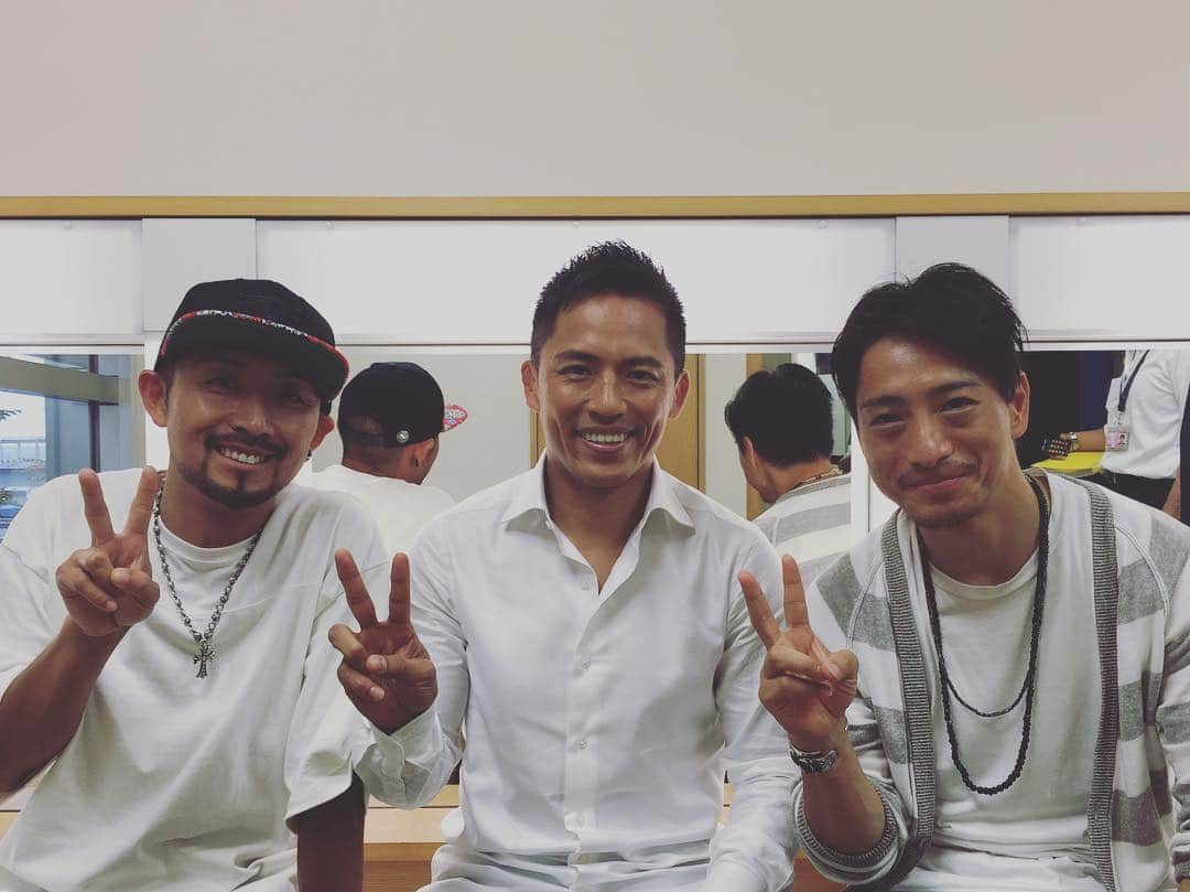 野村忠宏さんのインスタグラム写真 - (野村忠宏Instagram)「お世話になりました✌️✌️✌️ #ヘアメイク多田さん #スタイリスト鈴木さん #アラフォー同世代 #フジテレビオリンピック総集編」8月24日 18時02分 - nomura60kg