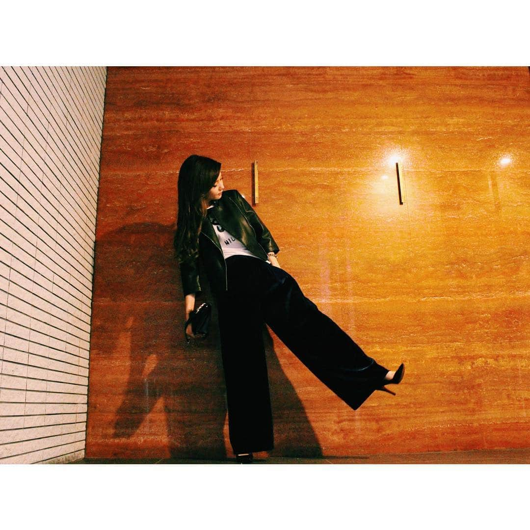 Lune Selectさんのインスタグラム写真 - (Lune SelectInstagram)「. ベロアパンツ👖💕💕 . 新作秋冬アイテム♪ 今は少しあついですが、これから秋冬は大活躍間違いなしです🙌🏻💓 . #LuneSelect#セレクトショップ #ラクマ#トップ画面から飛べます#ファッション#コーデ #ootd #fashion #アパレル#服#ネットショップ#ネットショッピング#通販#買い物#2016aw#ベロア」8月24日 22時13分 - luneselect