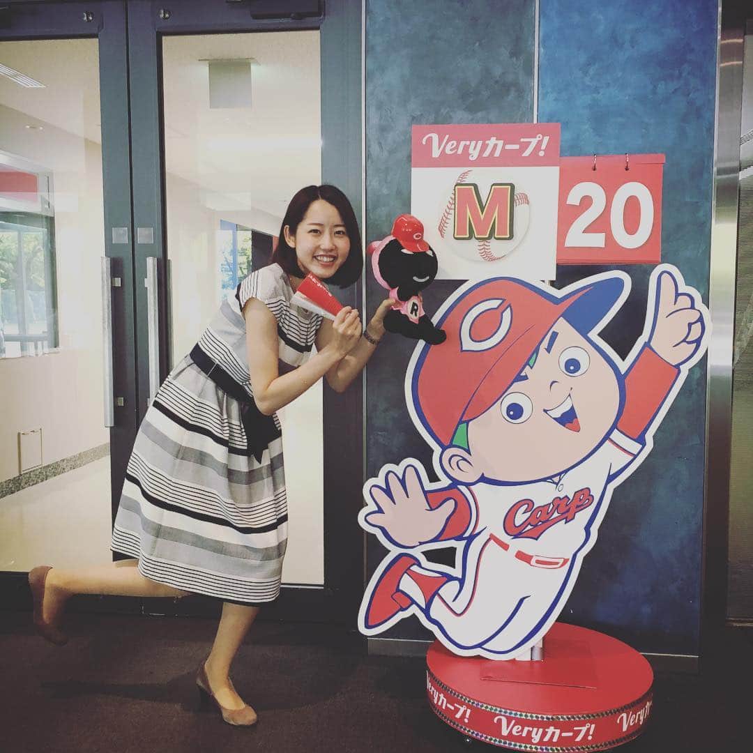河村綾奈のインスタグラム：「人生初のマジック点灯！！ 嬉しい！楽しみ！そして緊張する！！ #カープ #25年ぶりの優勝へ #マジック20点灯」