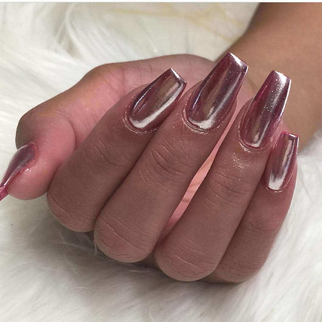 Nails Inspirationのインスタグラム：「Follow @PurpleFeeen 😈💜😈💜 For pretty purple posts 😍💜 @PurpleFeeen 💜 @PurpleFeeen @PurpleFeeen 💜 @PurpleFeeen Cr: @nailsdani」