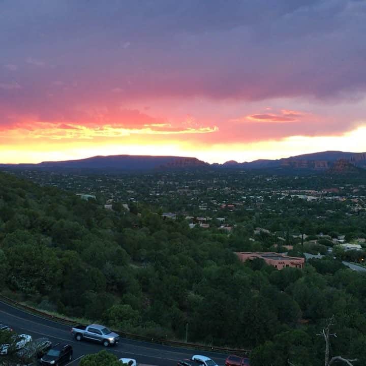 久保田智子のインスタグラム：「#Sedona #セドナ #sunset #arizona」