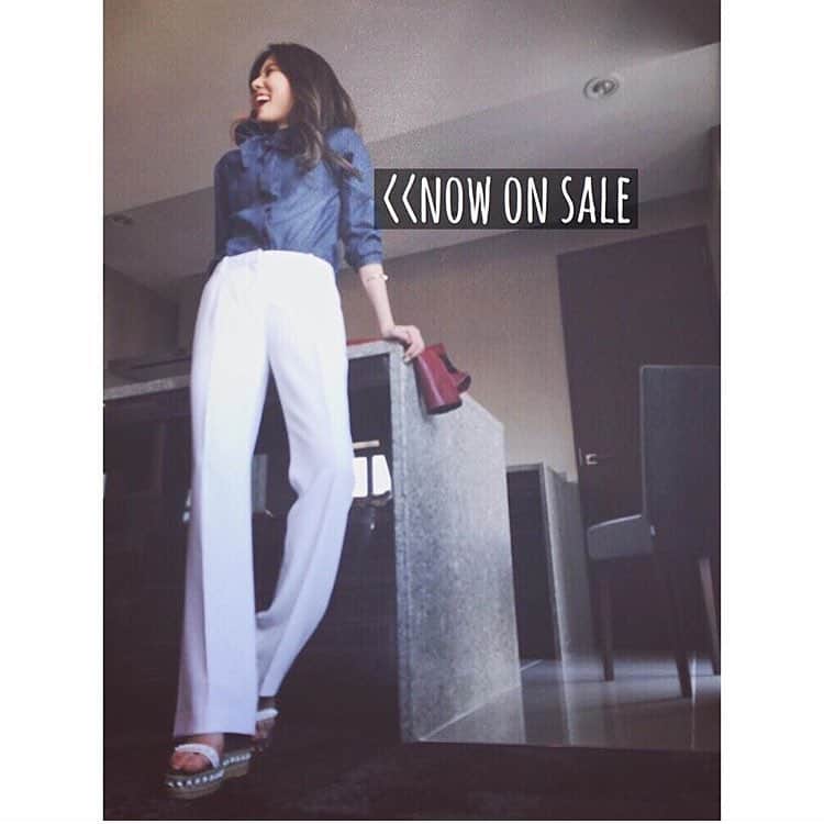 Lune Selectのインスタグラム：「. デニムボウタイ⇦Now on sale! ホワイトワイドパンツ👖 赤ライダース🐡 ウエッジソール⛸🦄 . デニムボウタイって珍しくて、 一目惚れ👀💓で入荷しました♪ コーデ次第で甘くも辛くもできるのでたくさん着回しできます👚🔃 . #ボウタイ#デニム#LuneSelect#セレクトショップ #BASE#トップ画面から飛べます#ファッション#コーデ #ootd #fashion #アパレル#服#ネットショップ#ネットショッピング#通販#買い物」