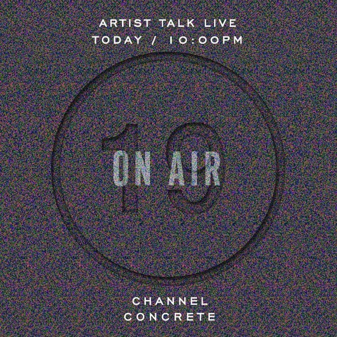 ユ・アインさんのインスタグラム写真 - (ユ・アインInstagram)「#Repost @studioconcrete ・・・ Ch-CONCRETE 1st Artist Talk . 오늘 밤 10시. 스튜디오 콘크리트의 온라인 방송 ‘채널 콘크리트’의 첫 번째 아티스트 토크가 생중계 됩니다. 채널 콘크리트는 기성 방송의 규범과 형식, 컵셉을 해체하는 실험적인 방송을 표방하며 나아가 현대 미디어의 본질적인 기능과 역할을 환기하고자 합니다. . 금일 방송되는 아티스트 토크는 현재 스튜디오 콘크리트에서 진행 중인 전시 <PSYCHEDELIC INFINITY, 무한세계; 無限世界> 에 대한 참여 작가들과의 대화에서 출발해 대본과 시간 제한시간 없이 자유롭게 이루어집니다. . 해당 방송은 오직 스튜디오 콘크리트의 YouTube 채널을 통해 생중계될 예정이며 채널은 스튜디오 콘크리트의 인스타그램 프로필 페이지의 링크를 통해 접속 가능합니다. 많은 관심 부탁드립니다. #PsychedelicInfinity #artisttalk #channelconcrete #채널콘크리트 #studioconcrete #스튜디오콘크리트 #무한세계」8月28日 19時00分 - hongsick