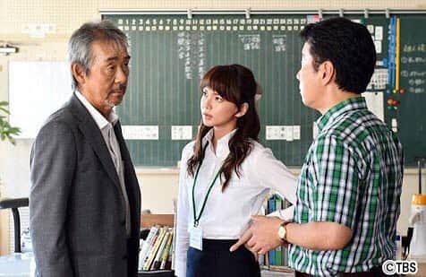 多部未華子のインスタグラム：「昨日の日曜劇場 仰げば尊し見ていただけたでしょうか？ お父さんが倒れてしまいました…😭 次回はコンクールから始まります！ さて、美崎高校は全国大会へ行くことが出来るのか…？木藤はどうなるのか。、、。見所です！是非みてください。お楽しみに😊」