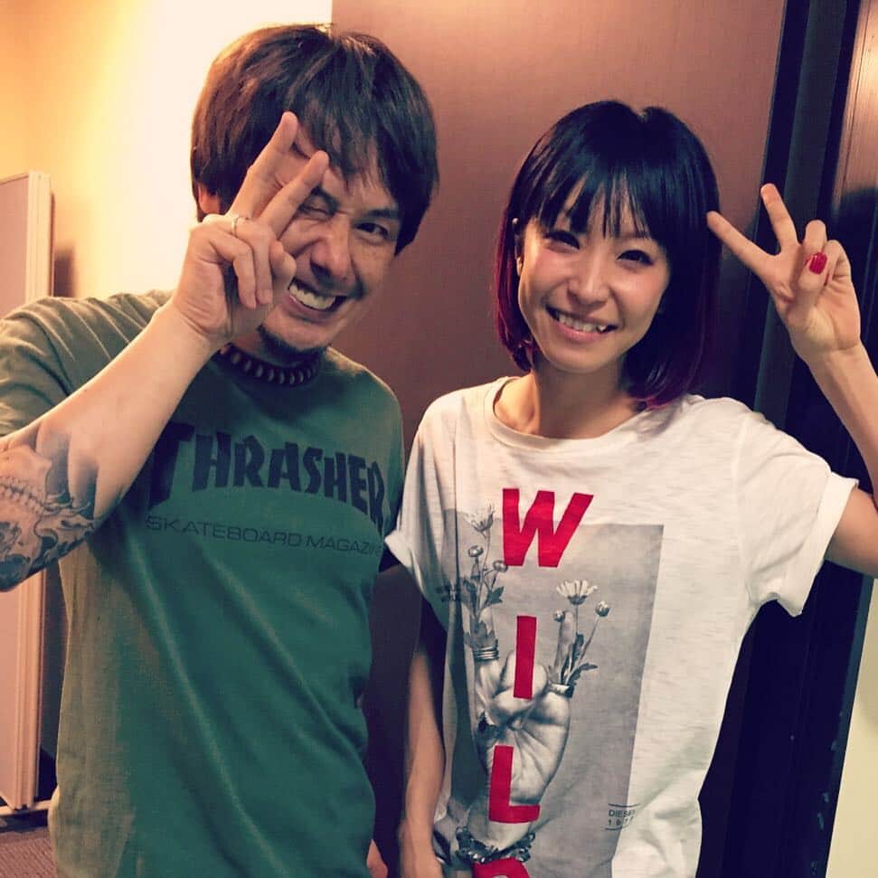 Lisaさんのインスタグラム写真 Lisainstagram 大変だ 本日nhk公開収録で東京スカパラダイスオーケストラfeat Ken Yokoyama でご一緒させていだいた Kenさんと 大変だ これは事件だ Kenさんと Nhk Naomiの部屋 シブヤノオト 東京スカパラダイスオーケストラ