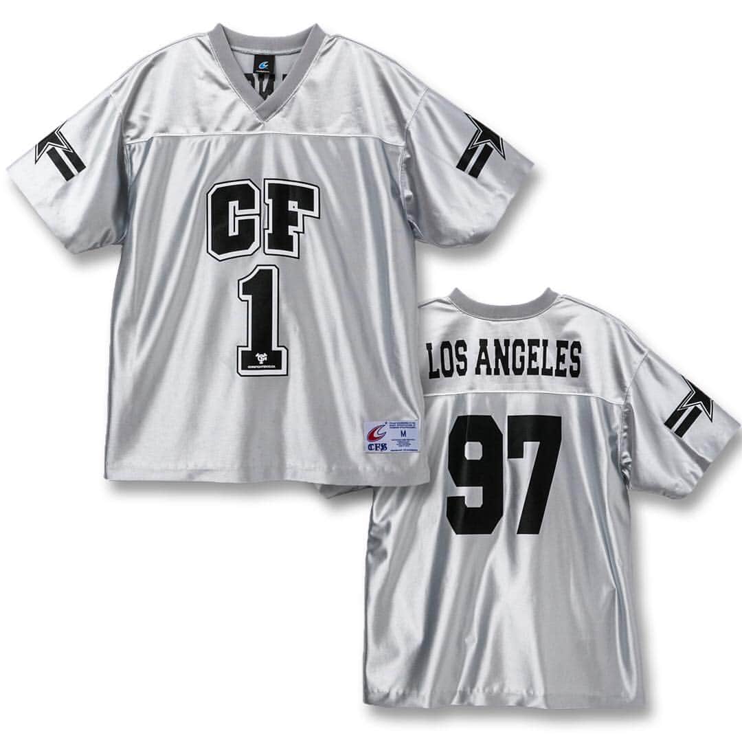コアファイターのインスタグラム：「. 【Release】 QUARTER BACK Col: Silver grey Material: Nylon 100%  #corefighter #corefighterco. #losangeles #コアファイター #la #ca #California #quarterback #97 #cf1 #football #champion」