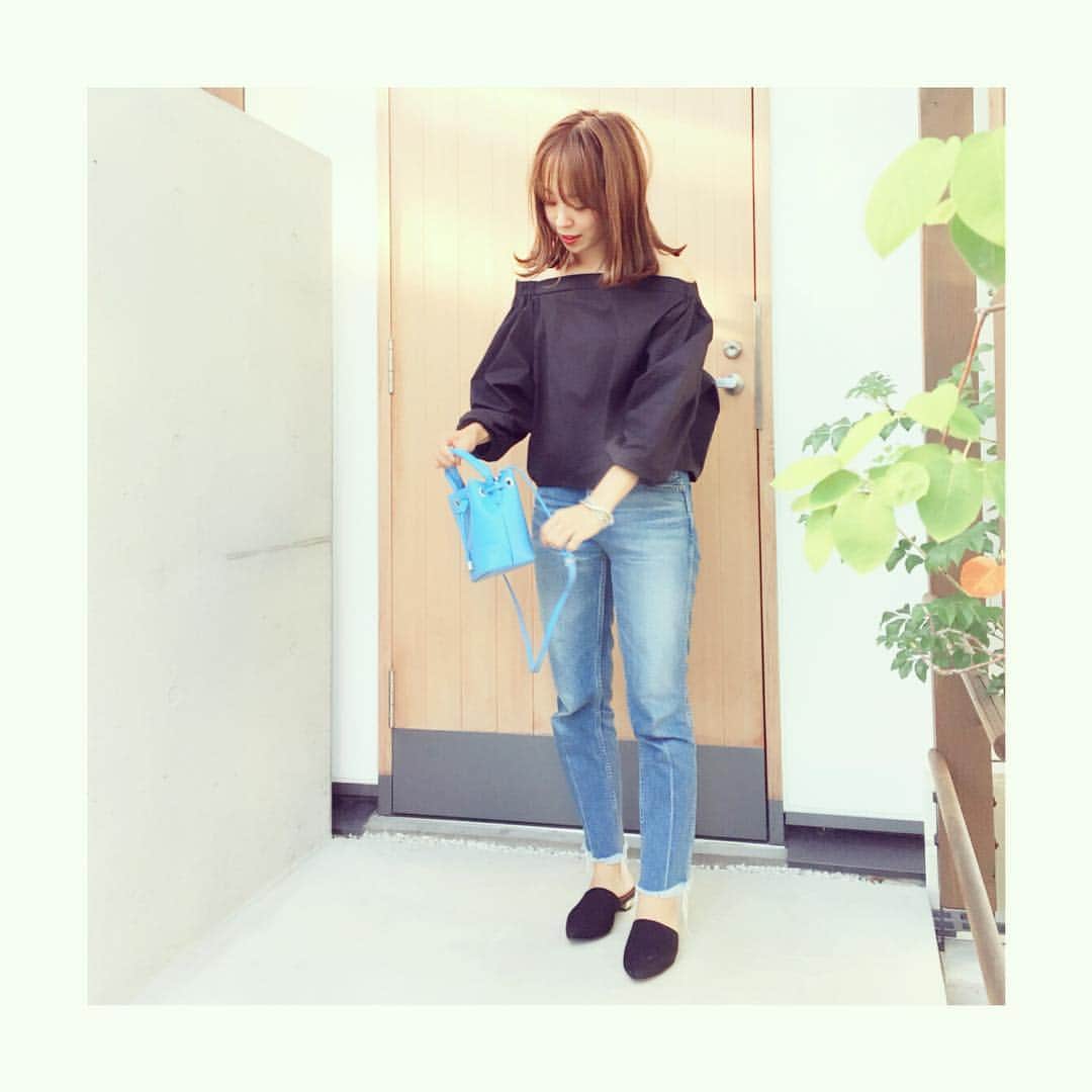 yukiss27のインスタグラム：「・ 秋冬もオフショルきていいよって オシャレなアパレルのお客様に 教えてもらった☺️❣💫 ・ #ゆきこWEAR  #ロペピクニック #ropepicnic  #meer  #zarajapan ・」