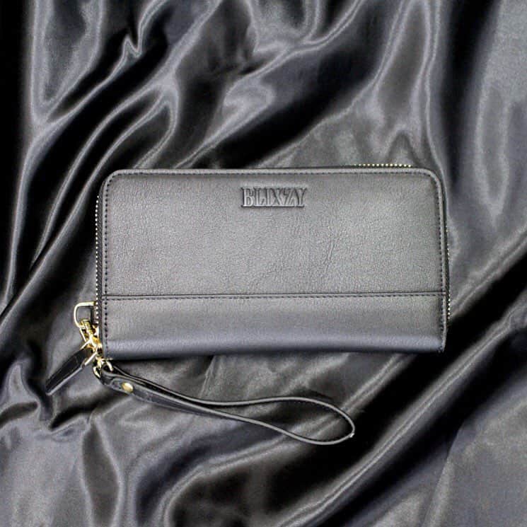 BLIXZYのインスタグラム：「WALLET PRICE : ¥10,800 COLOR : BLACK #BLIXZY #BLIXZY_TOKYO」