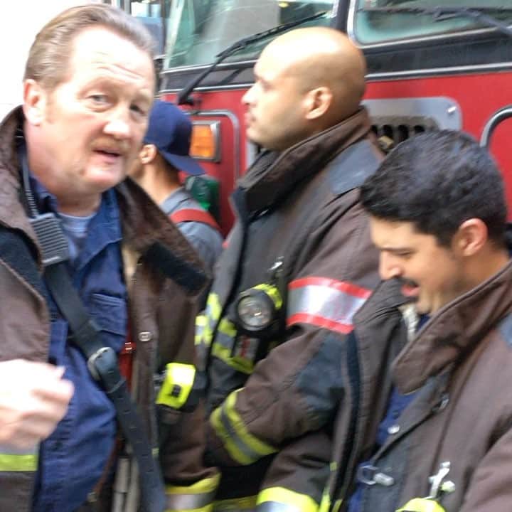 クリスチャン・ストールティのインスタグラム：「Is there really a market for "Condor Entrails"? #ChicagoFire」
