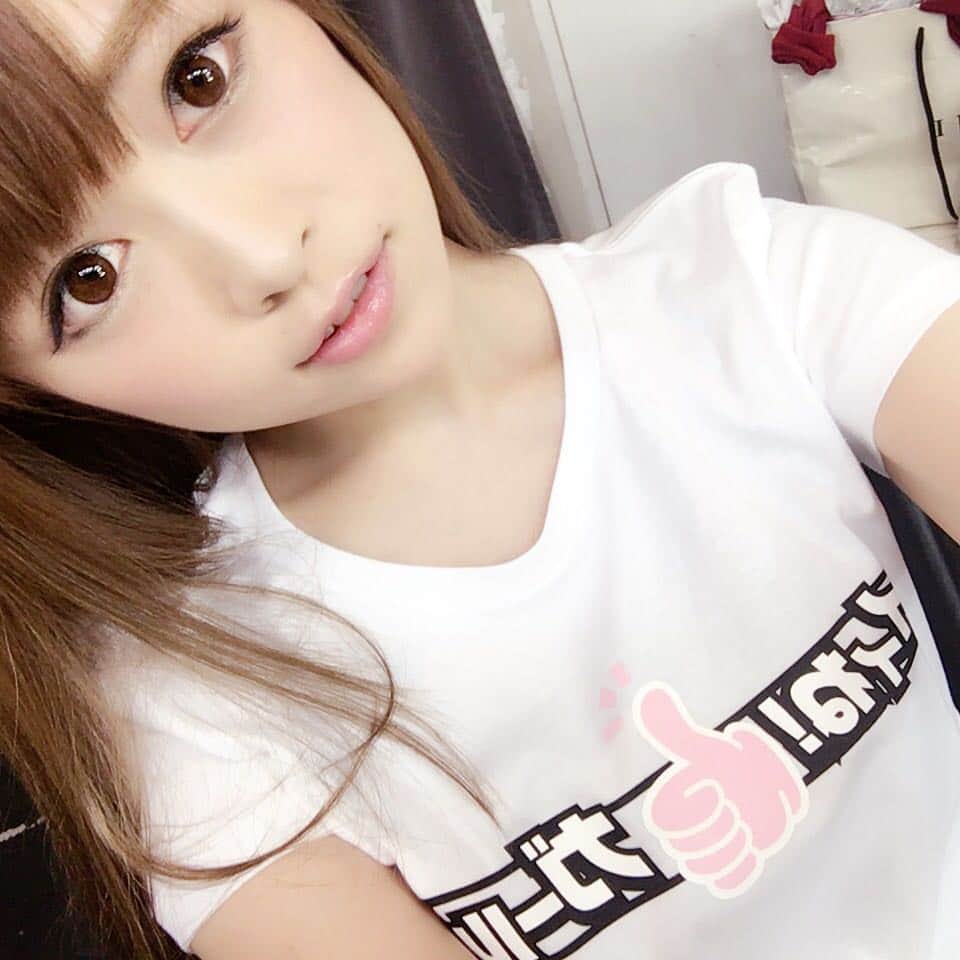 葉山みおりのインスタグラム：「芸人さんたちにまみれて待機中〜〜🙋 #収録 #撮影 #tokyomx #東京オーディション #イイねガールズ #👍🏻」