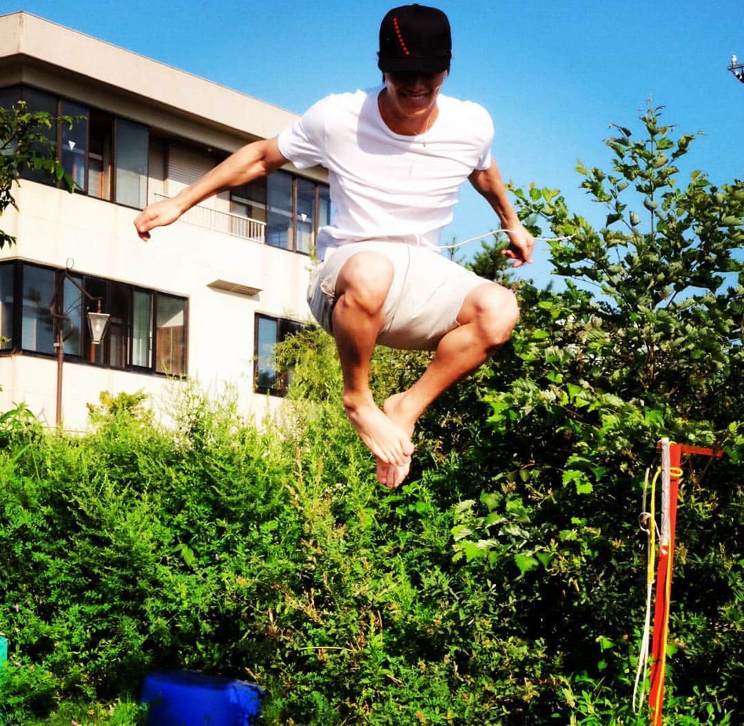 鈴木伸之さんのインスタグラム写真 - (鈴木伸之Instagram)「HiGH_LOW in..Tokyo!! jump‼︎ #飛んでいきます #来られる方 #頭上注意 #185の巨体が #頭上から降ってくる  #わけない😂🙌 #LIVE最高に盛り上がりましょう❗️」9月7日 16時13分 - nobuyuki_suzuki_official