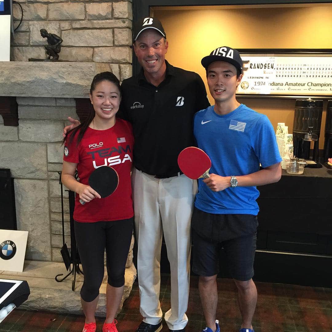マット・クーチャーのインスタグラム：「With Tim Wang and Lily Zhang from team USA table tennis.  They made an appearance at the BMW Championship and let me get a couple points off them!」