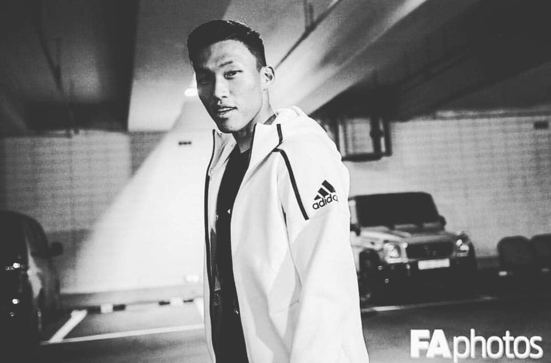 のインスタグラム：「- - - - - - - #ZNE #FINDFOCUS #ADIDAS」