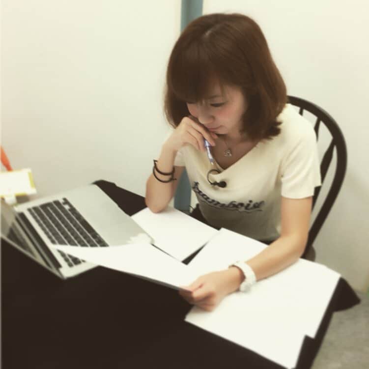 能登有沙のインスタグラム：「準備なう #ニコ生」