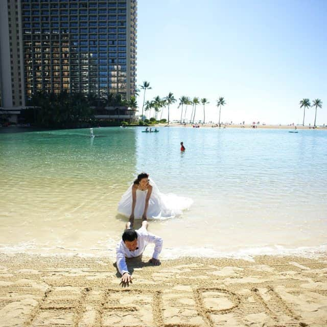 1000％WEDDING!さんのインスタグラム写真 - (1000％WEDDING!Instagram)「店長ブログ http://ameblo.jp/keikomiura1000wedding/entry-12199058614.html  #プロポーズ#沖縄フォト#付き合った記念日#入籍記念日#プロポーズエピソード#ビーチフォト」9月11日 22時54分 - 1000wedding_jp