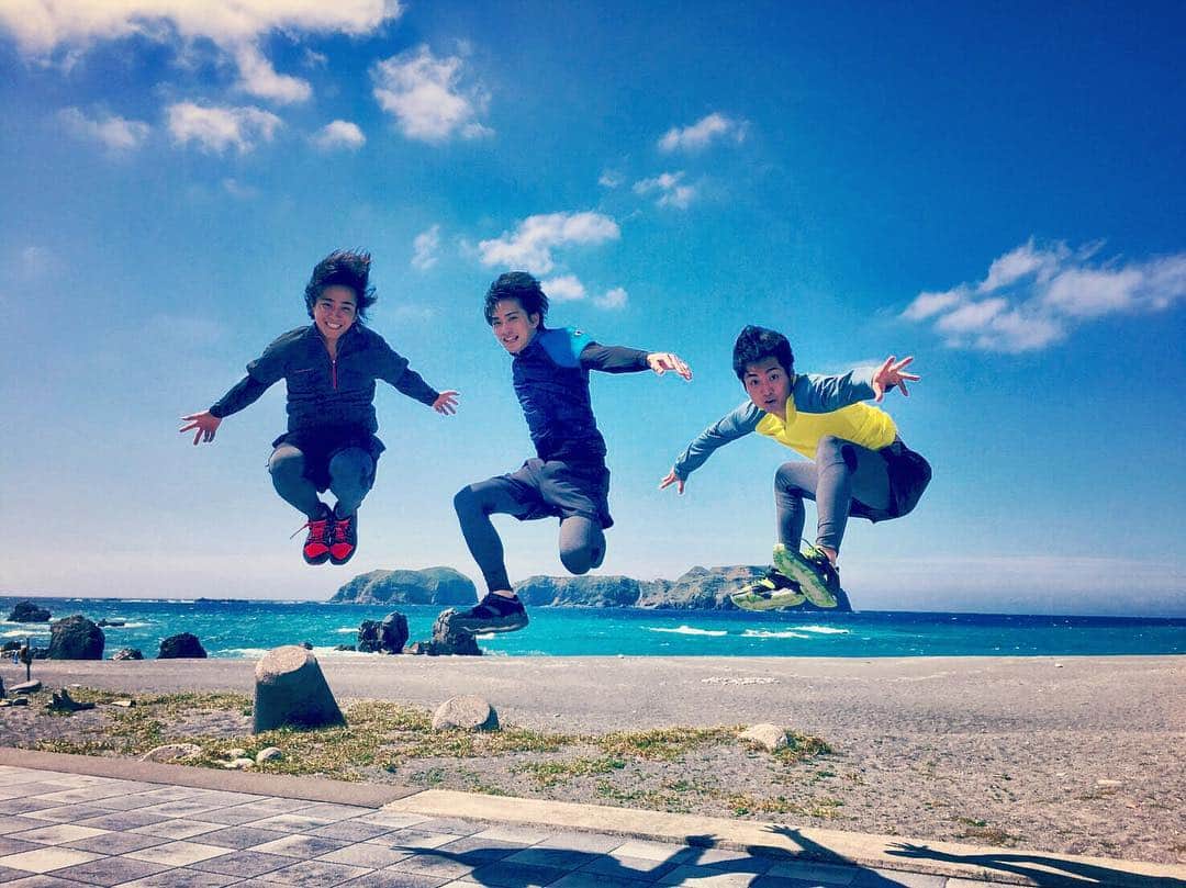 町田啓太さんのインスタグラム写真 - (町田啓太Instagram)「飛んでゆきます。 #東京ドーム  #highlow  #飛んでくシリーズ #劇団三人 #赤青黄色」9月14日 12時38分 - keita_machida_official