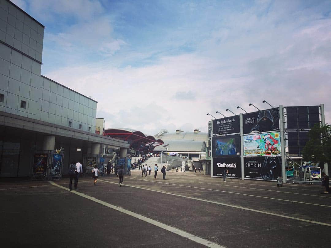 ダステル・ボックスのインスタグラム：「TGS 2016 一日目」