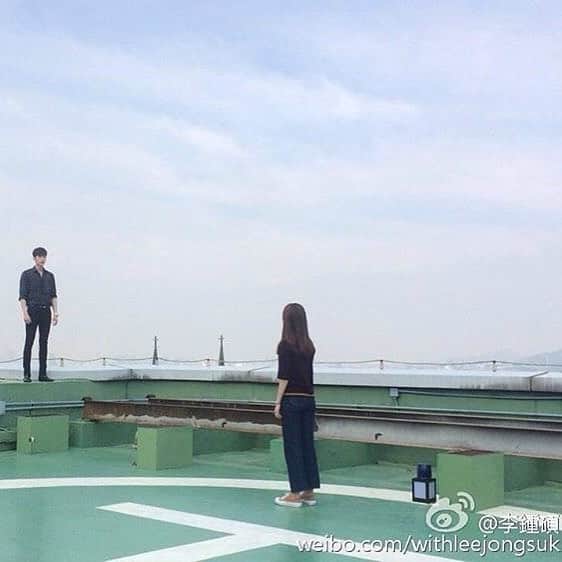 ハン・ヒョジュさんのインスタグラム写真 - (ハン・ヒョジュInstagram)「from jongsuk's weibo #leejongsuk #hanhyojoo #w #wtwoworlds」9月15日 19時42分 - hanhyojooworld