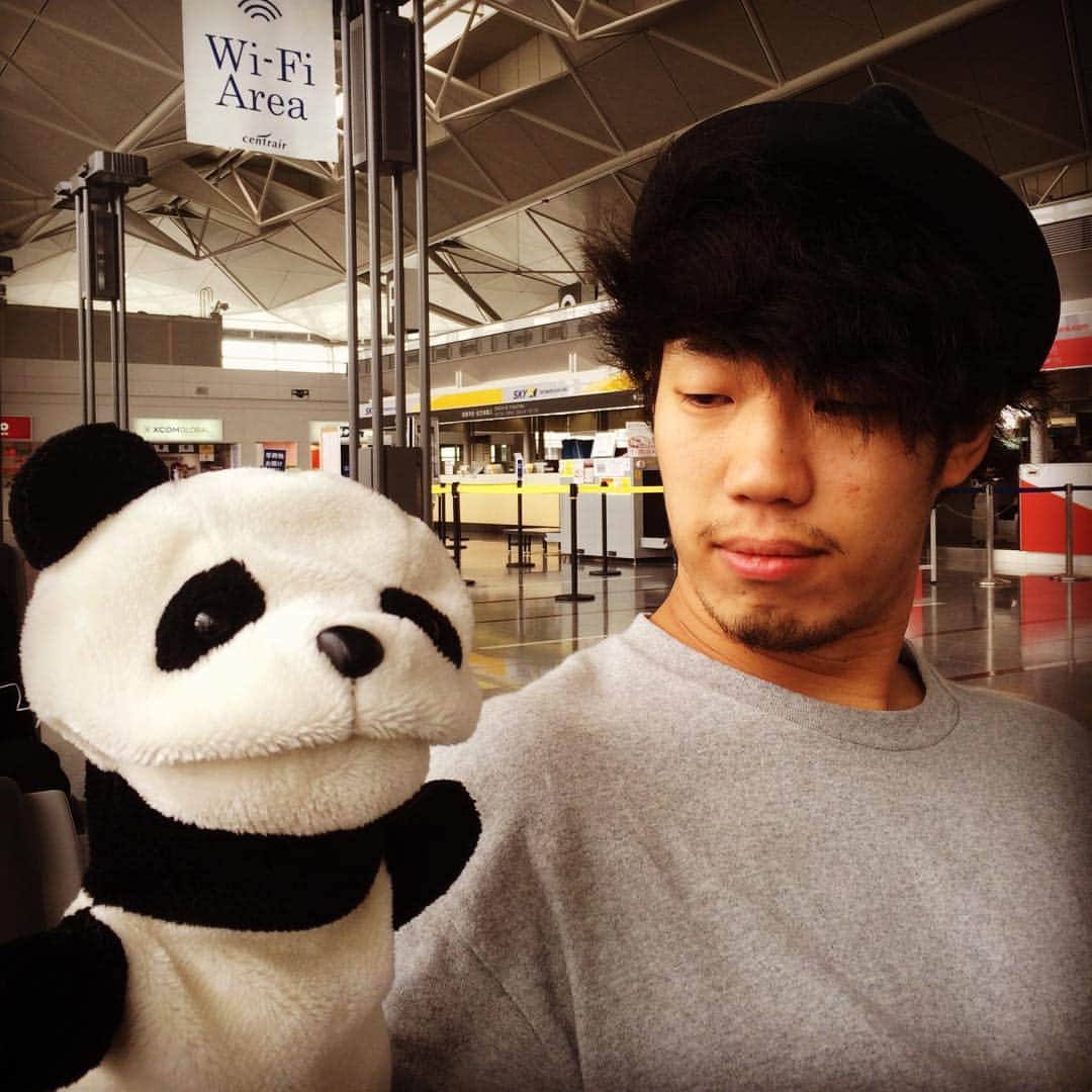 岩井豪利のインスタグラム：「【バッキーシリーズ改めバキシリーズ】 バキの相棒パン吉初登場編」