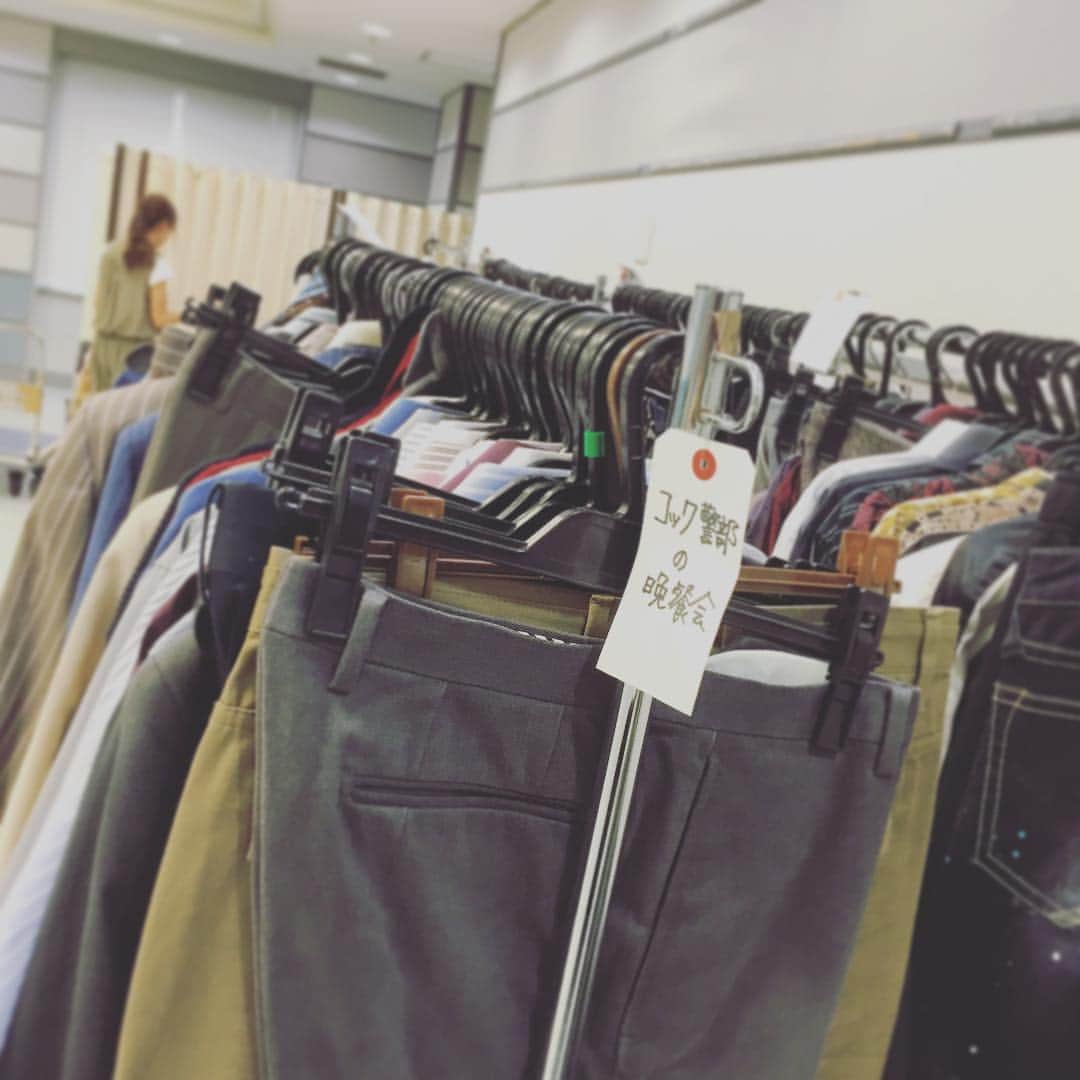 コック警部の晩餐会のインスタグラム：「本日、衣裳合わせでした！  #コック警部の晩餐会  #TBS  #ドラマ #小島瑠璃子 #さんと #もう１人ゲスト… #まだ内緒なんですねー！！ #この後柄本さん！」