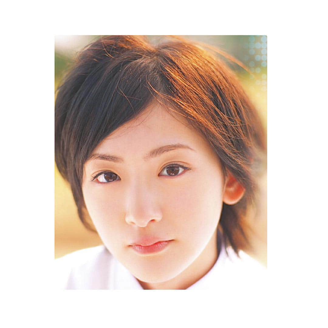 乃木坂46 のぎのぎのインスタグラム：「⊿⊿⊿ 久しぶりに乃木恋開いてみたら 心撃ち抜かれました😇ピュアすぎる✨ #乃木坂46#nogizaka46#乃木恋 #生駒里奈#rinaikoma#生駒ちゃん #アイドル#モデル#可愛い#笑顔 #idol#model#kawaii#cute#girl#smile #japan#japanese#japanesegirl #20160916」