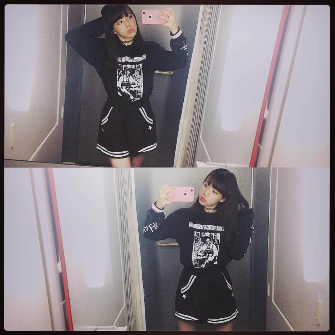 東理紗さんのインスタグラム写真 - (東理紗Instagram)「真っ黒に出戻り⚫️東京ブラックホール」9月17日 18時00分 - lisa281_sing
